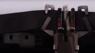 Retro daktiloda Avrupa ülkesi adı 