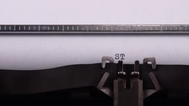 Πληκτρολογώντας Φράση Σταματήστε Τον Πόλεμο Σχετικά Γραφομηχανή — Αρχείο Βίντεο