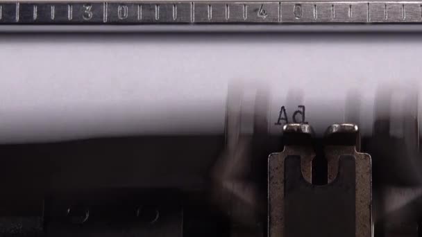 Typerende Zin Adolf Poetin Retro Typemachine — Stockvideo