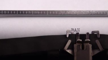 Retro daktiloda 