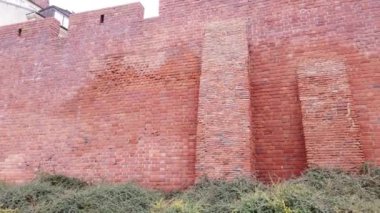 Varşova Barbican, Polonya 'nın Varşova kentinde bir barbika (yarı dairesel güçlendirilmiş karakol). Eski ve Yeni Kentler arasında yer alan kent, büyük bir turistik ilgi odağı..