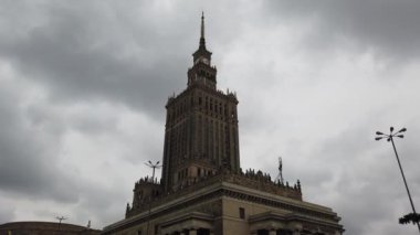 Kültür ve Bilim Sarayı. Polonya, Varşova 'nın merkezinde önemli bir yüksek binadır..