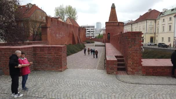 Warsaw Poland April 2022 Warsaw Barbican Barbican Semicircular Fortified Outpost — Stock video