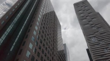 Harbour Square Park ve Ontario Gölü yakınlarındaki 10 York Caddesi (Ten York) yerleşim alanı. Toronto, Kanada şehir merkezi.