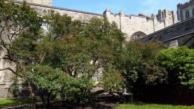 Interior garden at one of the Knox College's quadrangles. Knox College is a postgraduate theological college of the University of Toronto in Toronto, Ontario, Canada.