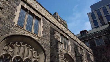 Knox Koleji 'nin mimarisi. Knox College Toronto Üniversitesi 'nde lisansüstü teoloji koleji. Toronto, Ontario, Kanada.