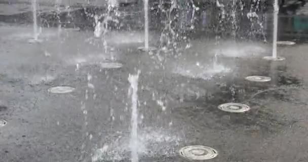 Fountain Jets Summer City Slow Motion — Stock Video