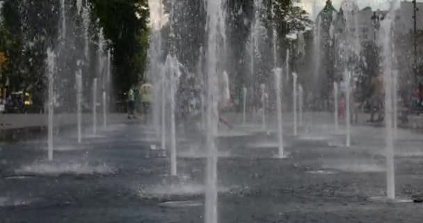 Lviv Ukraine August 2022 Children Cool Jets Fountain Summer City — Stock video