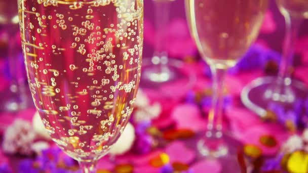 Falling Confetti Glasses Sparkling Wine Candy Coconut Flakes Heart Shaped — Vídeo de Stock