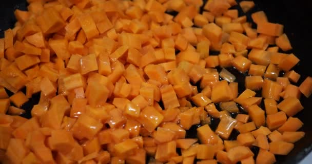 Pieces Carrots Fried Pan — Vídeo de stock