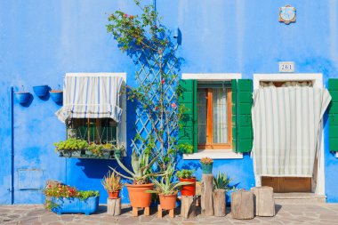 Bunte Huser auf der Insel Burano in der Nhe von Venedig, Italien