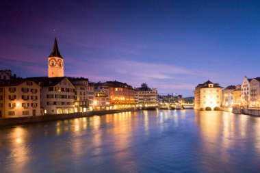 Skyline von Zrich am Abend, Schweiz