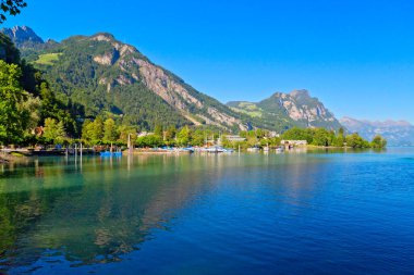Walensee im Kanton Glarus, Alpen, Schweiz