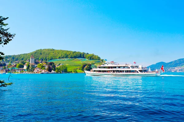 Spiez am Thunersee, Alpen, Schweiz