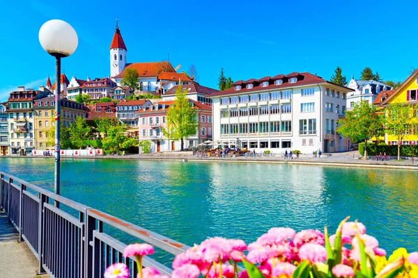 Beautiful Thun City Lake Thunersee Swiss Alps Switzerland — стоковое фото