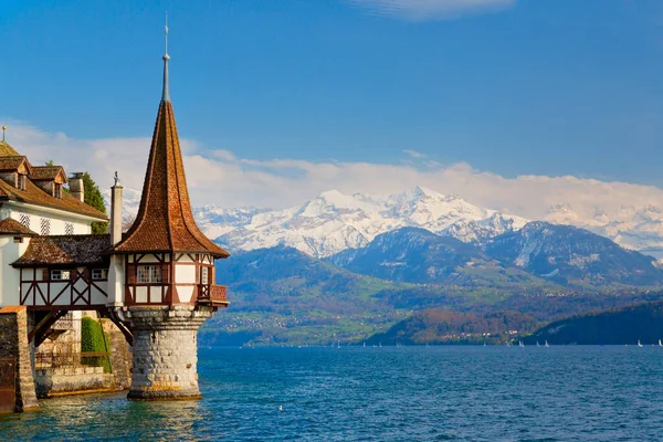 Oberhofen Castle Lake Thunersee Swiss Alps Switzerland — стоковое фото