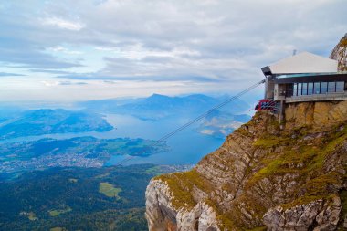 Pilatus Dağı 'nın tepesinde Lucerne, İsviçre Alpleri, İsviçre
