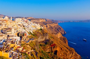 Santorini, Cyclades Adası, Yunanistan 'ın panoramik manzarası