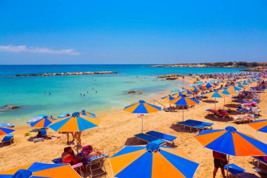 Kıbrıs, Paphos yakınlarındaki güzel sahil ve deniz manzarası
