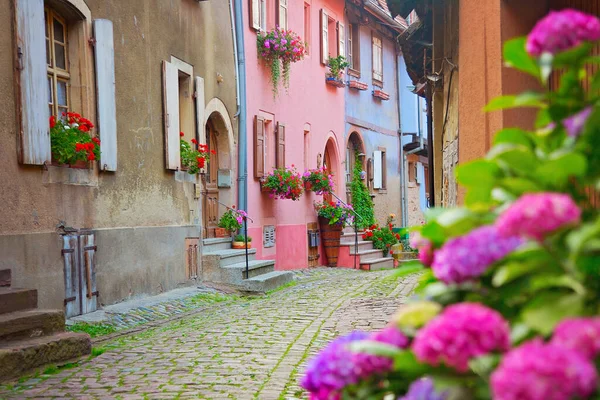 Timbering Picturesque Village Riquewihr Elsace France — стоковое фото