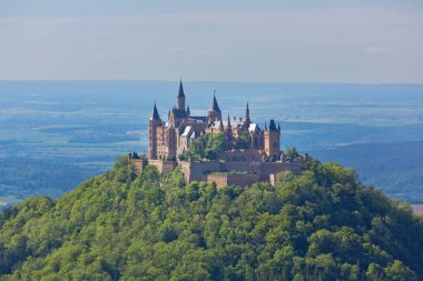 Almanya 'daki Hohenzollern Kalesi' nin panoramik görüntüsü