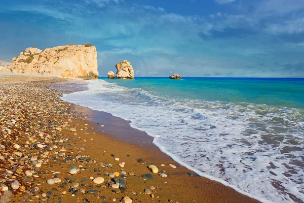 Kıbrıs, Paphos yakınlarındaki Afrodit Plajı