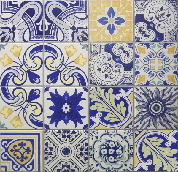 Tile texture on the wall. Decorative insert. Mosaic art. Roman style. Architectural tile insert — Stock Photo, Image