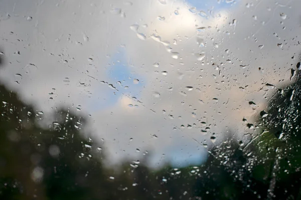 Abstraktní Rozmazané Pozadí Kapek Deště Skle Horizontální — Stock fotografie