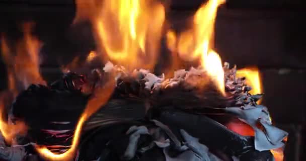 Kağıt Kitap Açıldı Bir Yangında Yandı Çarşafları Çoktan Kül Oldu — Stok video
