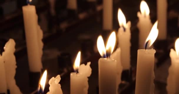 Kaarsen Wassen Tempel Ter Nagedachtenis Van Degenen Die Oekraïne Zijn — Stockvideo