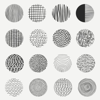  Çeşitli soyut şekillere sahip koleksiyon dokusu. El çizimi karalama şekilleri. Yuvarlak soyut arka planlar, damlalar, çizgiler, noktalar, kıvrımlar, vuruşlar, çizgiler. Posterler, sosyal medya simgeleri için.