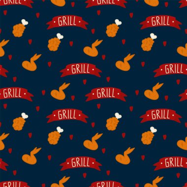 Izgara tavuk eti. Arka planda kızarmış bacaklar ve karalama kanatları var. Mangallı organik kümes hayvanları restoranı için tekstil..