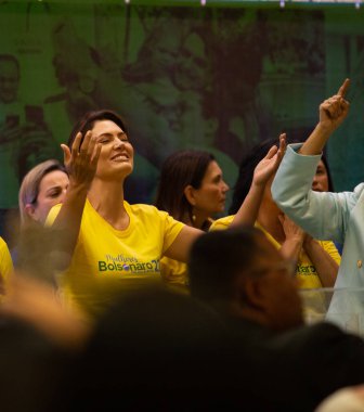 SO PAULO (SP), 10 / 19 / 2022 - POLİTİK / ELEKSİYON - Bu Çarşamba sabahı (19). Aliana Pela Vida, Brezilya 'nın First Lady' si Michelle Bolsonaro ve Tarcsio Freitas hükümetinin adayı.)