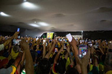 PAULO, BRAZIL - 22 Ekim 2022, Brezilya cumhurbaşkanlığı için mevcut başkan ve aday Jair Messias Bolsonaro, bu Cumartesi Guarulhos 'ta bir miting düzenledi (22))