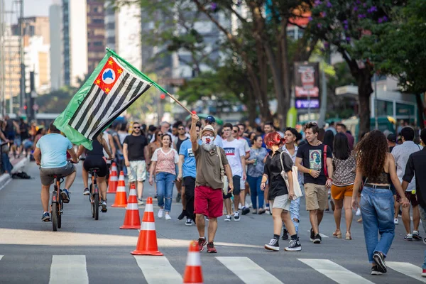 Paulo Brasil Outubro 2022 Domingo Ensolarado Pessoas Aproveitam Dia Avenida — Fotografia de Stock