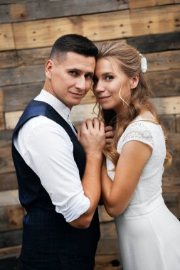 Genç Ukraynalı çift. Düğün günü.