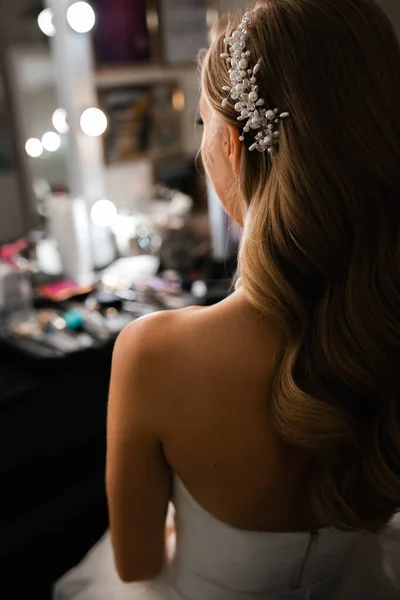 Stijlvol Elegant Teder Blond Bruidje Schoonheidssalon — Stockfoto
