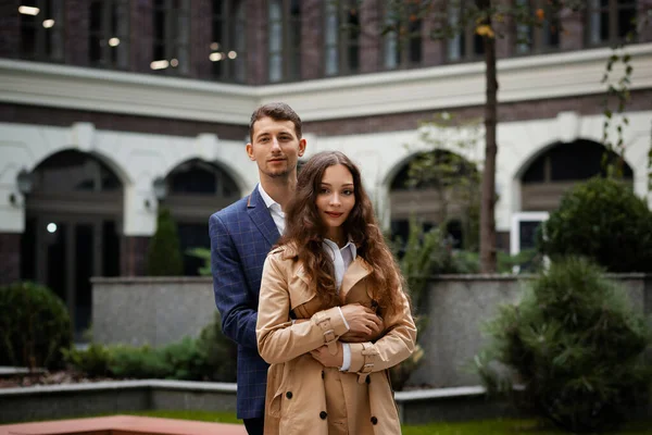 Jong Gelukkig Stel Stad Oekraïne Levensstijl — Stockfoto