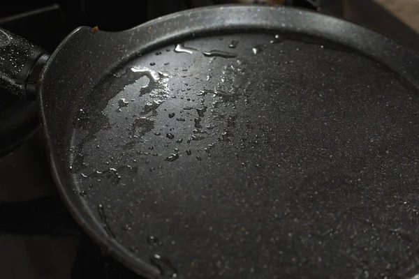 Frigideira Fogão Gotas Água — Fotografia de Stock