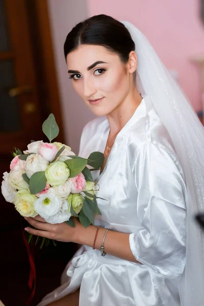Sexy Braut Boudoir Posiert Mit Einem Brautkleid Glückliches Junges Mädchen — Stockfoto