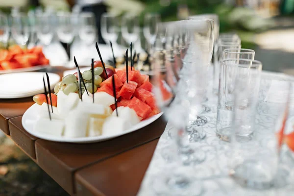 Hors Oeuvres Rebanados Catering Para Llevar Sandía Rodajas Plato —  Fotos de Stock