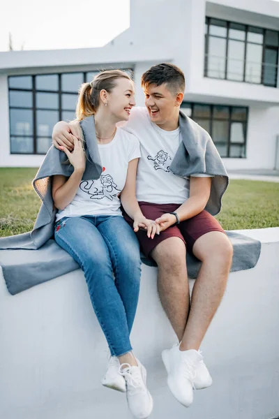 Young Merry Couple Love Cheerful Beautiful Park Lying Bed Green — Stock Photo, Image