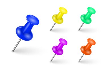 Gerçekçi renkli işaretleyici raptiye raptiye iğneli tahta raptiye organize duyuru. 3D plastik raptiyeler, metal dikiş iğneleri ya da kağıt uyarısı için tahta raptiyeler. Kırtasiye iğneleri. Vektör.
