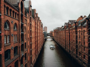 Geceleri Hamburg kanalları