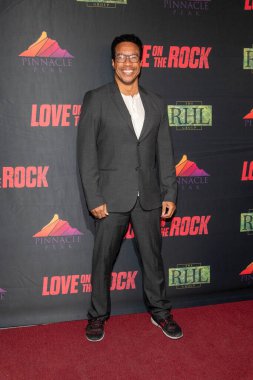 Rico Elliott Anderson, Universal City Hilton, Universal City 'de 13 Ekim 2021' de Pinnacle Peak Pictures 'ın galasına katılıyor.