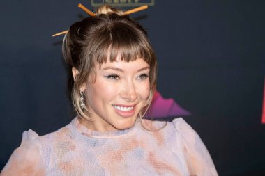 Alexandra Vino, 13 Ekim 2021 'de Universal City Hilton, Universal City' de Pinnacle Peak Pictures 'ın galasına katılır.