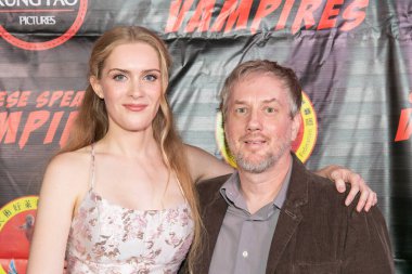 Daniela Brown, Randy Kent 20 Ekim 2021 'de Los Feliz Tiyatrosu' nda Kung Pao Pictures 'ın 