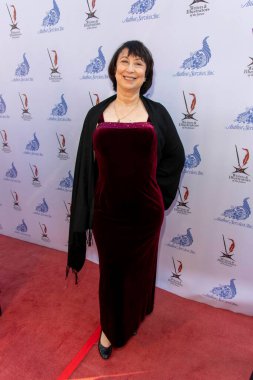 Jody Lynn Nye, 22 Ekim 2021 tarihinde Los Angeles 'taki Taglyan Kompleksi' nde düzenlenen 36. ve 37. Yıllık L. Ron Hubbard Başarı Ödülleri Galasına katılıyor.