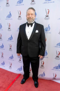 Erik Lynd, 22 Ekim 2021 'de Taglyan Kompleksi, Los Angeles' ta düzenlenen 36. ve 37. yıllık L. Ron Hubbard Başarı Ödülleri Galasına katılmıştır.