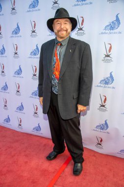 Steven L Sears, 22 Ekim 2021 tarihinde Los Angeles 'taki Taglyan Kompleksi' nde düzenlenen 36. ve 37. Yıllık L. Ron Hubbard Başarı Ödülleri Galasına katılmıştır.